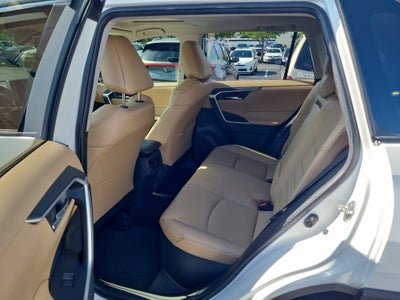 2025 Toyota RAV4 Hybrid XLE Premium