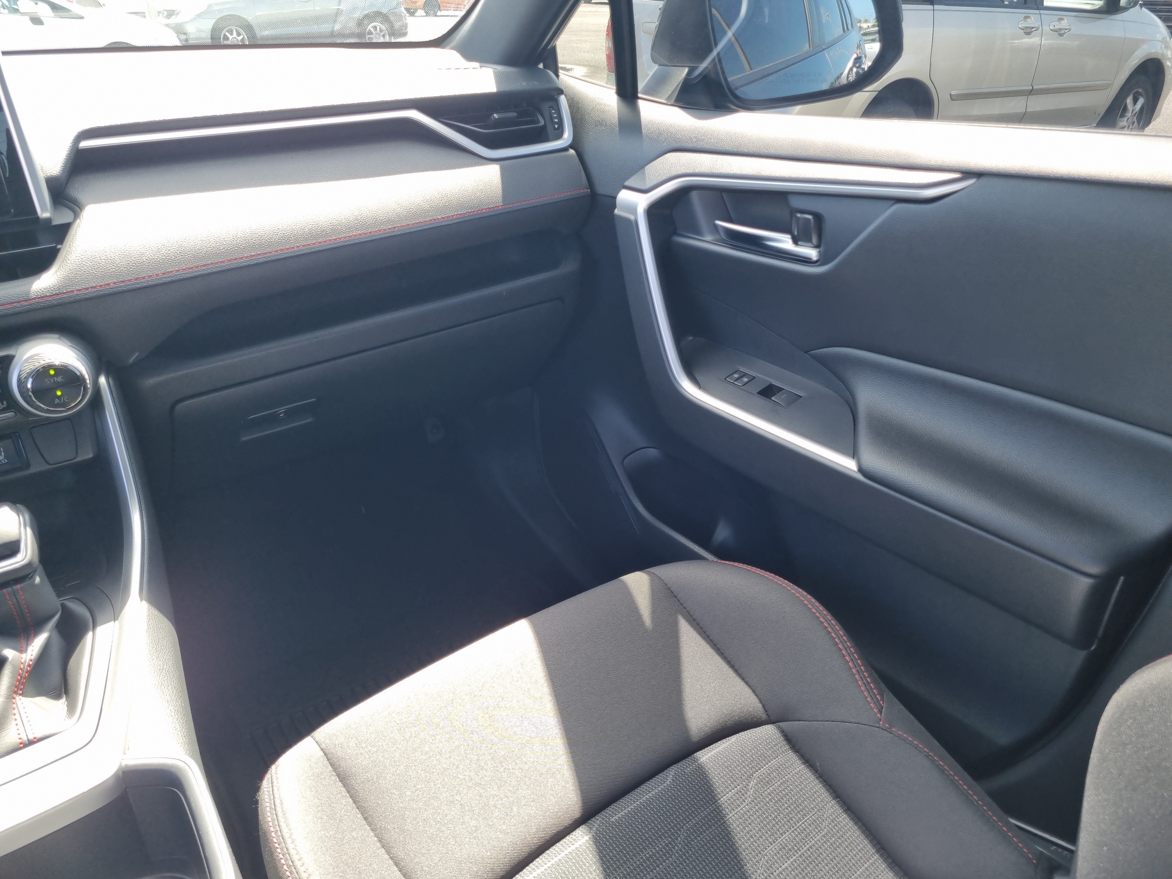 2025 Toyota RAV4 Plug-In Hybrid SE