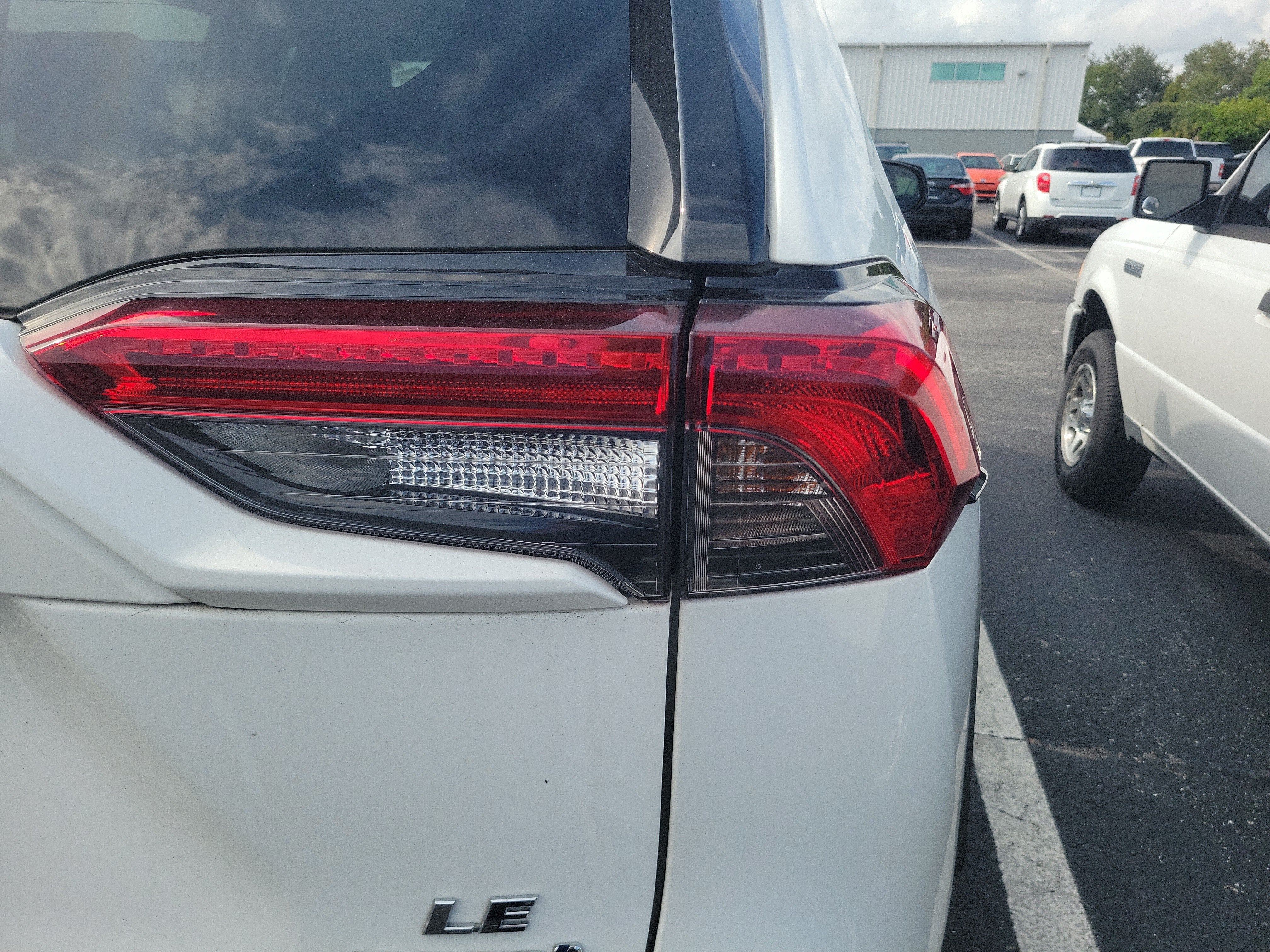 2024 Toyota RAV4 Hybrid LE