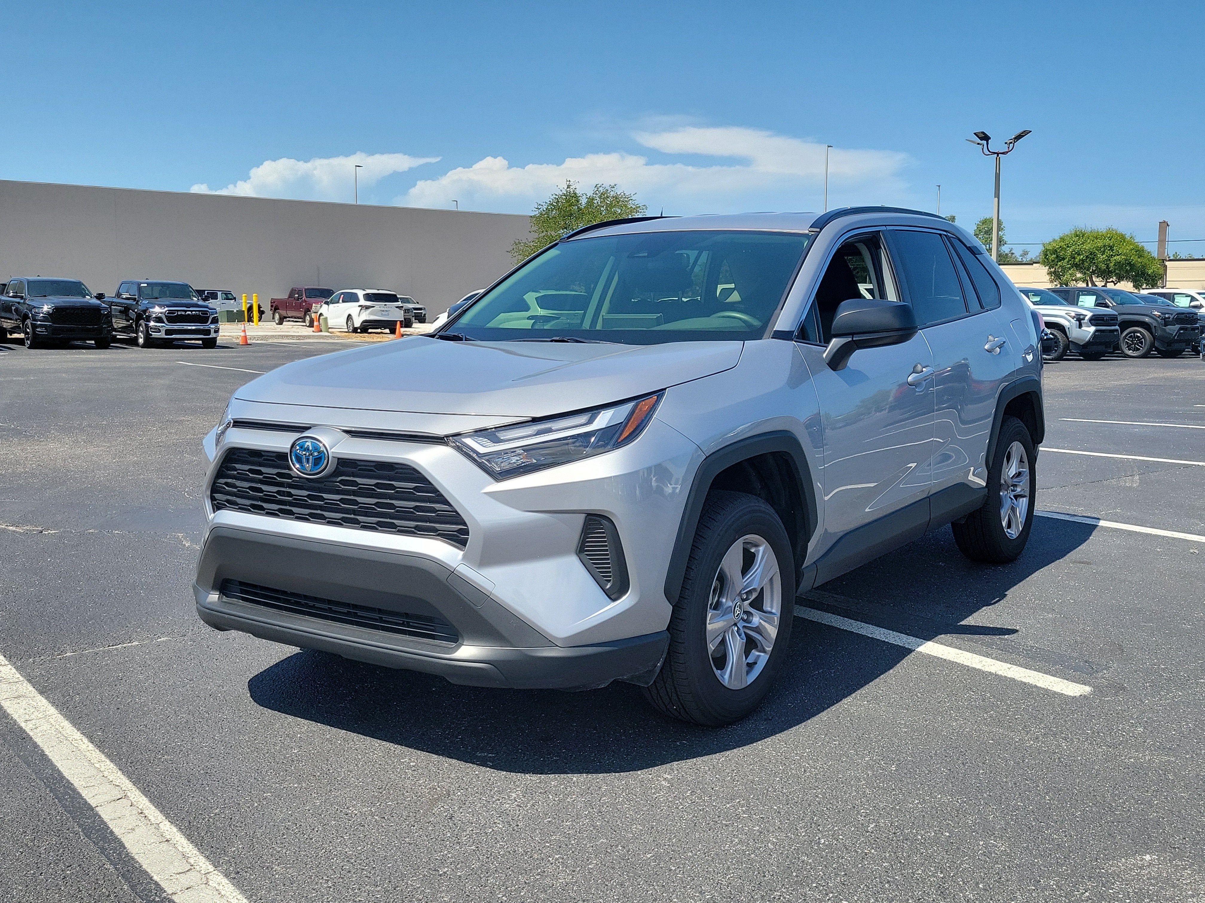2024 Toyota RAV4 Hybrid LE