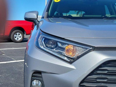 2020 Toyota RAV4 Hybrid XLE