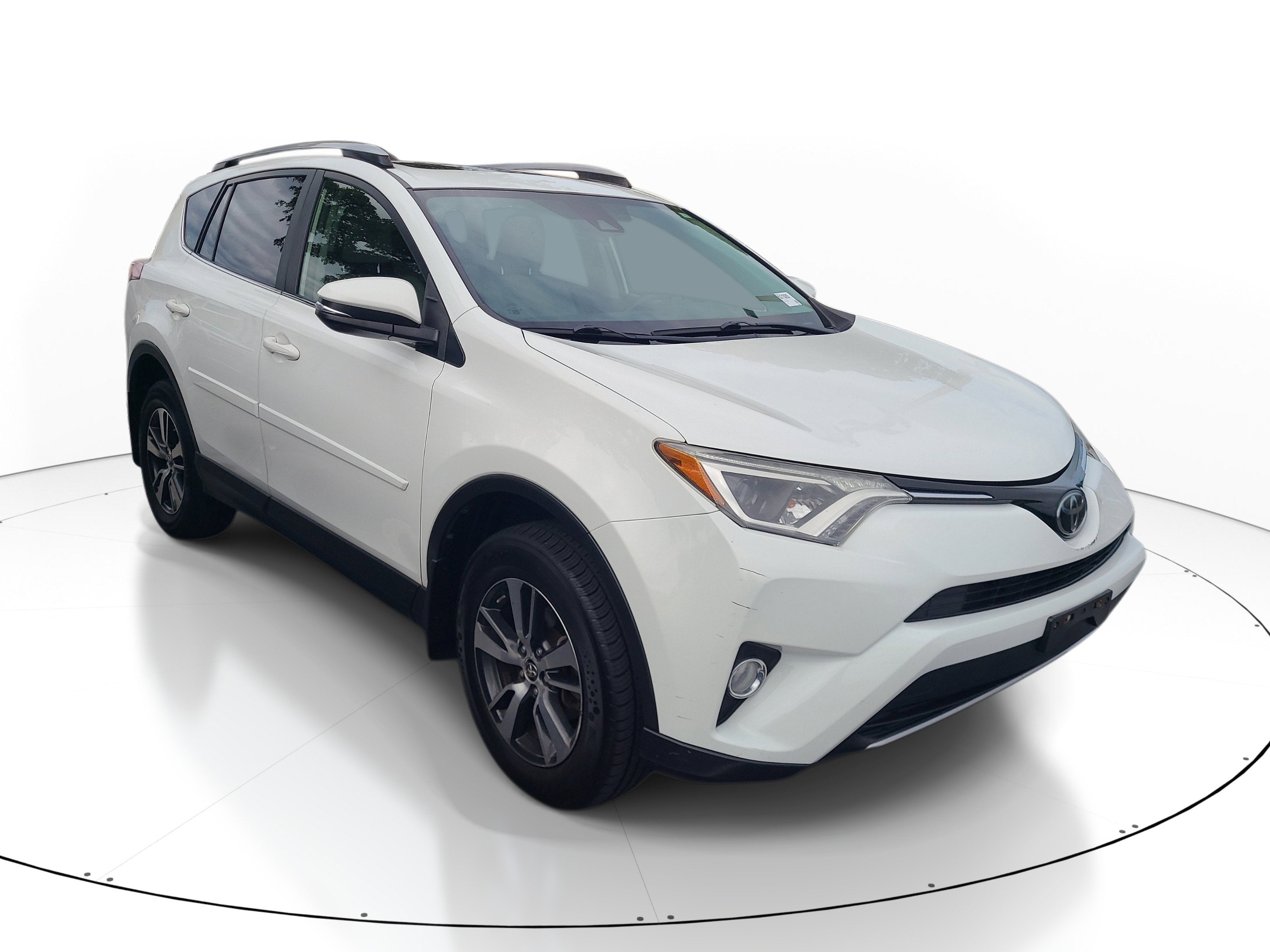 2017 Toyota RAV4 XLE AWD's photo