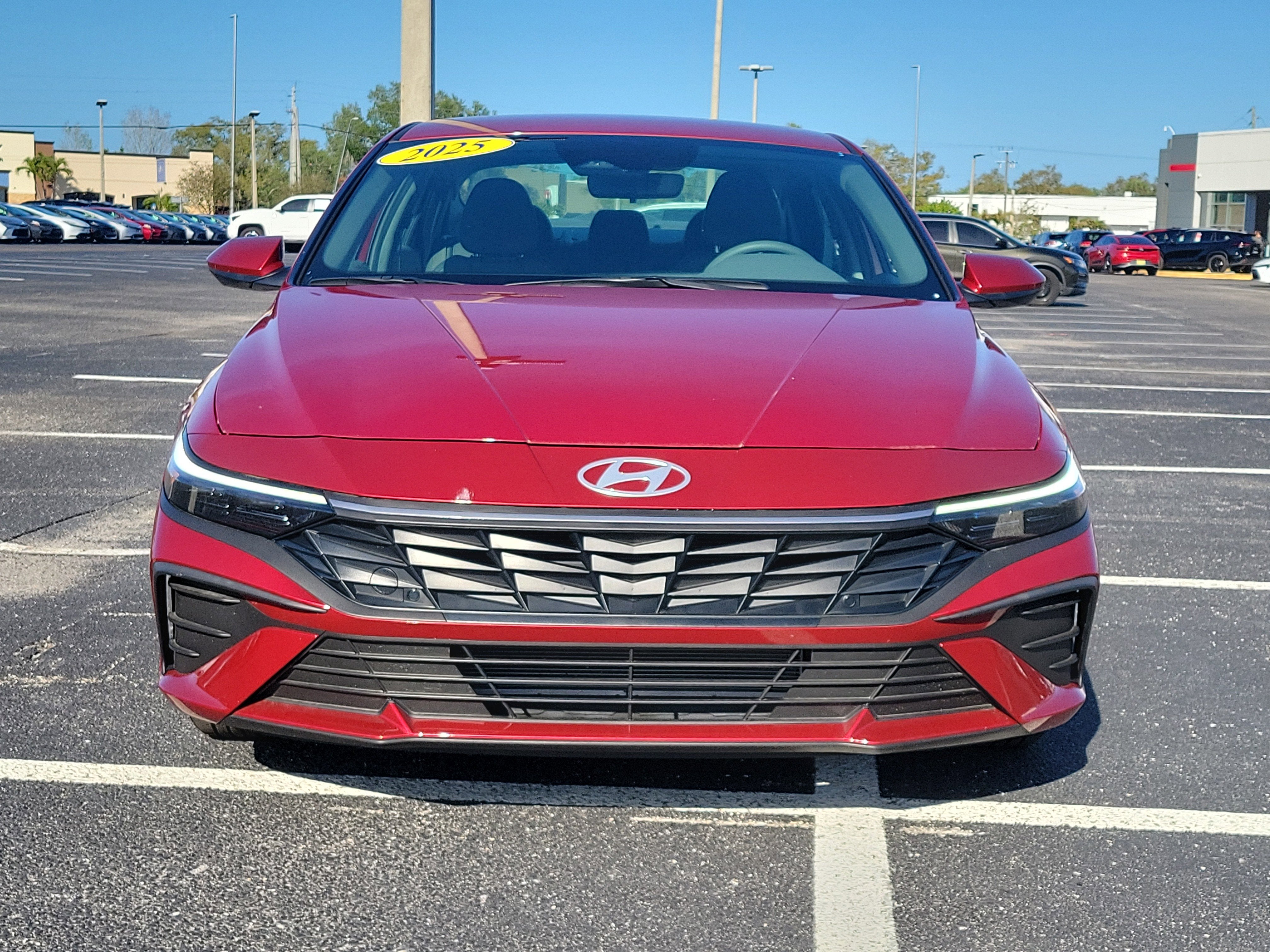 2025 Hyundai Elantra SE