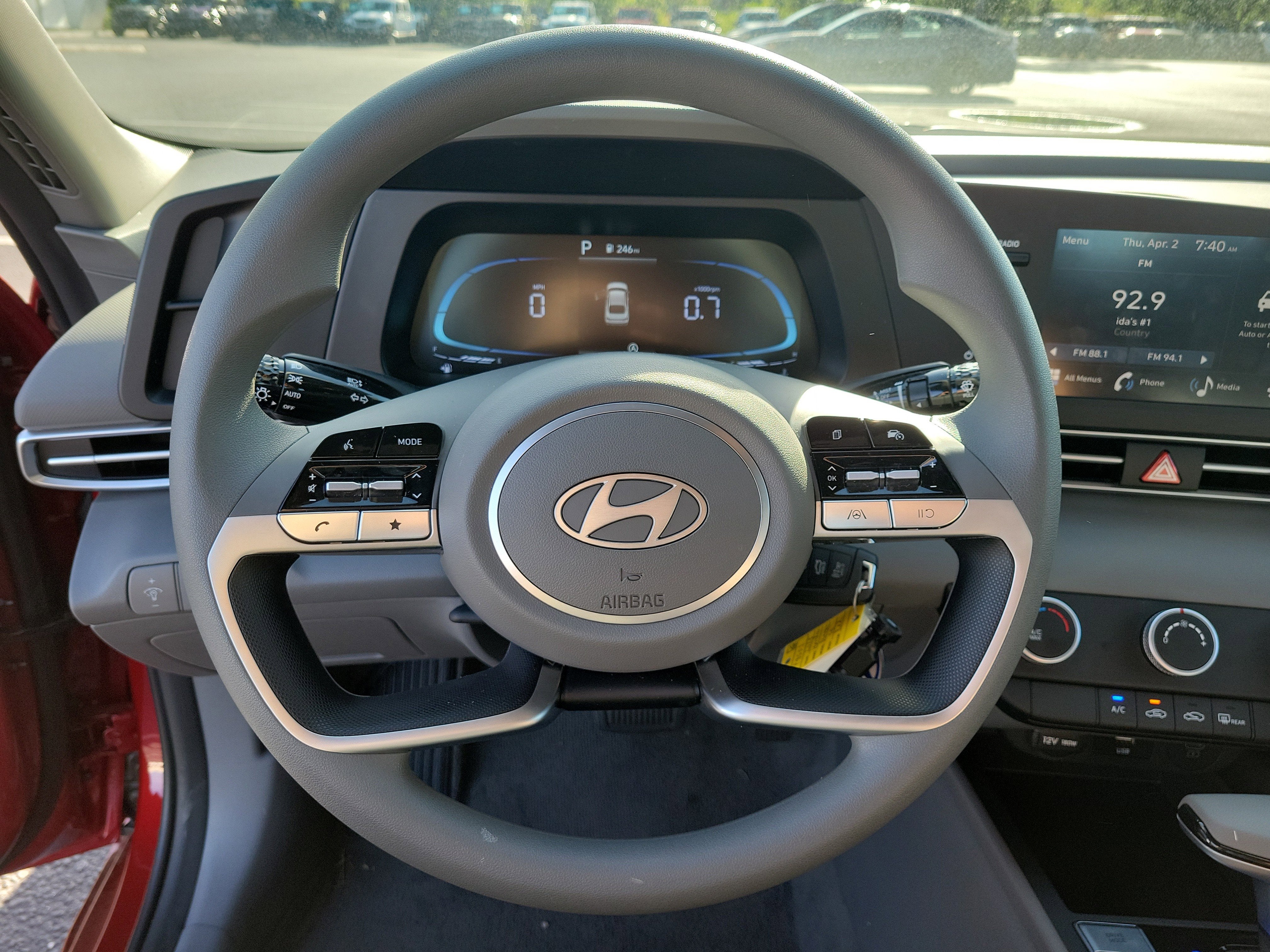 2025 Hyundai Elantra SE