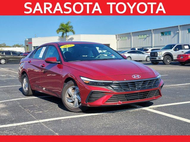 2025 Hyundai Elantra SE