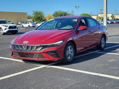 2025 Hyundai Elantra SE