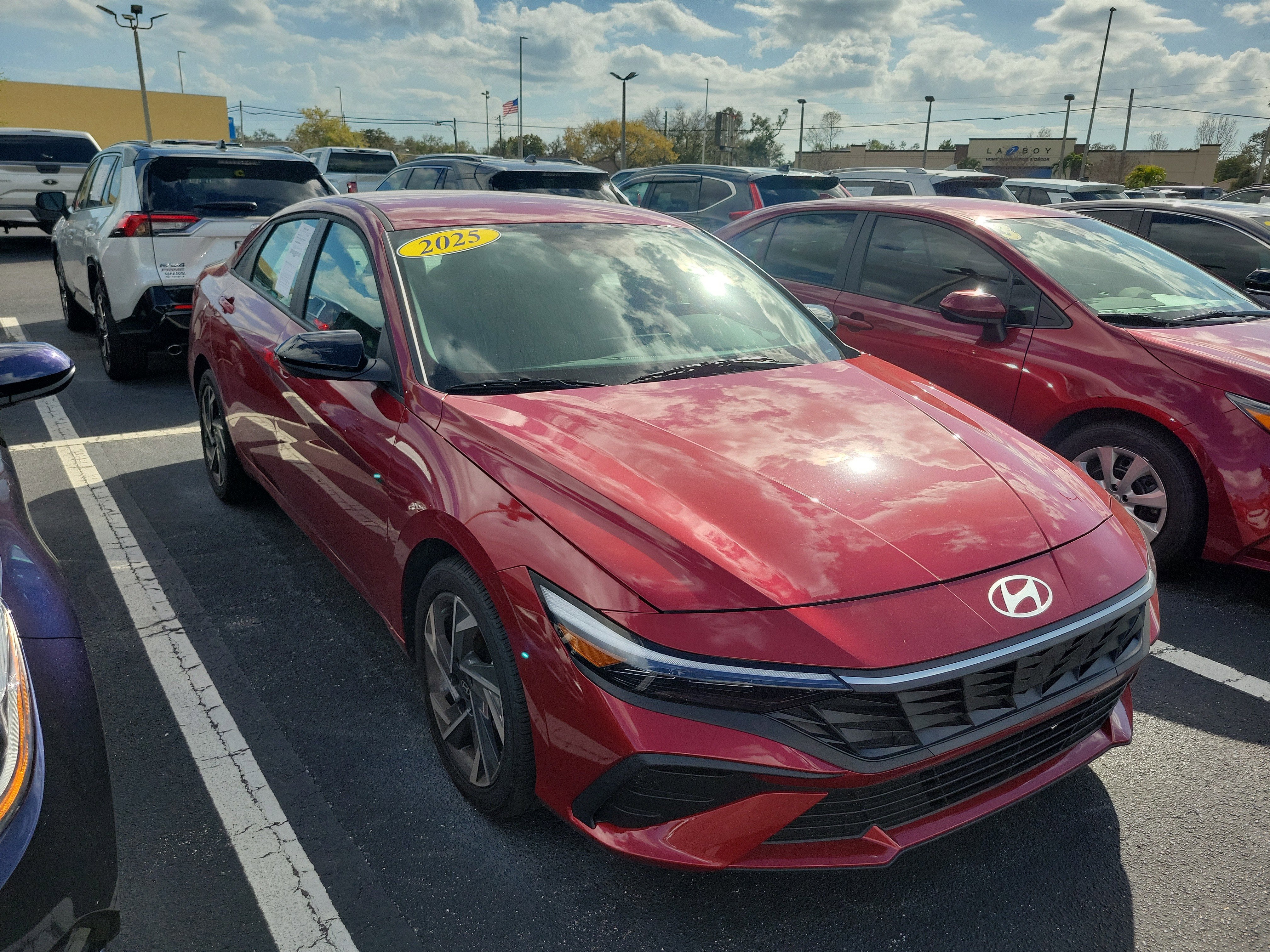 2025 Hyundai Elantra SEL Sport