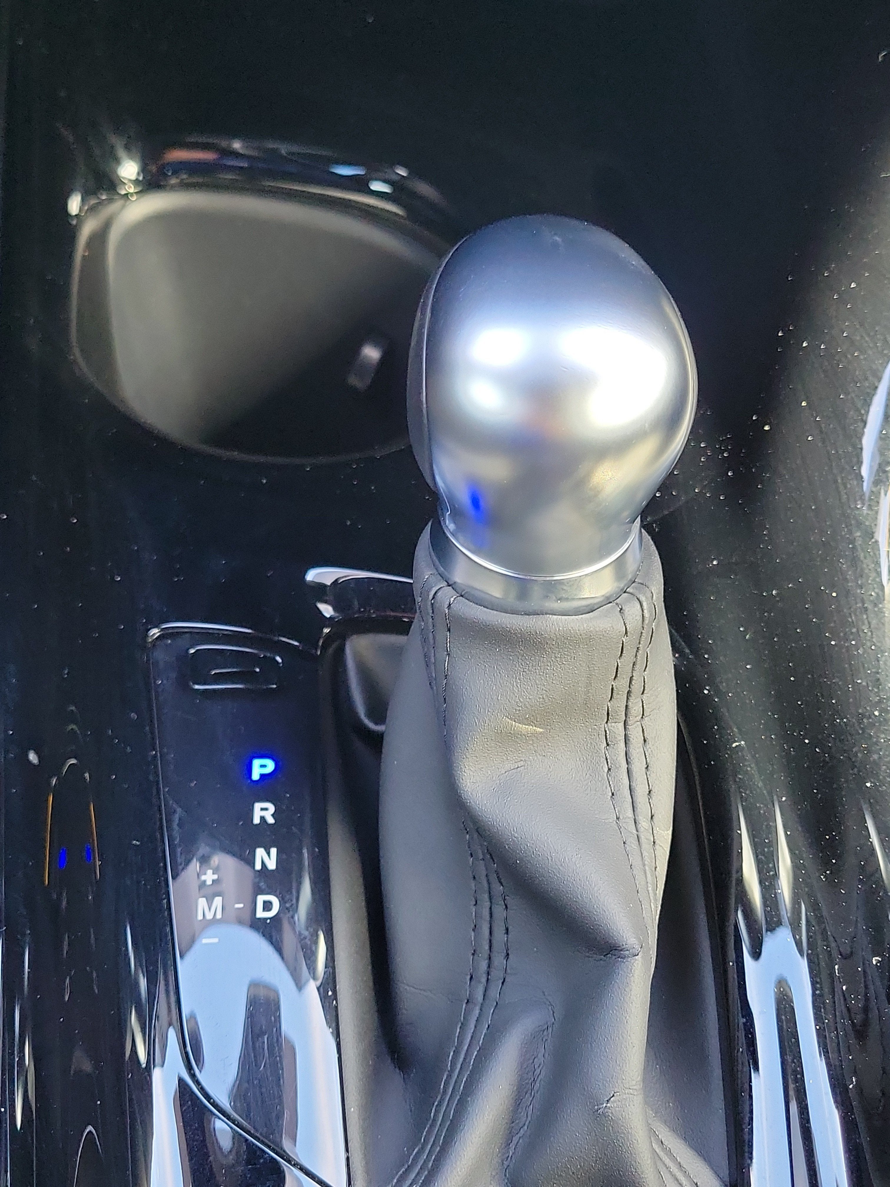 2022 Toyota C-HR XLE