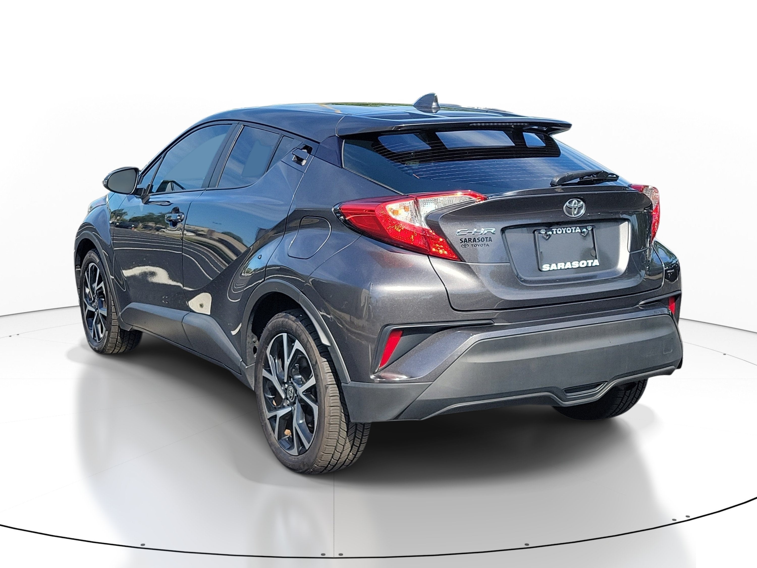 2022 Toyota C-HR XLE