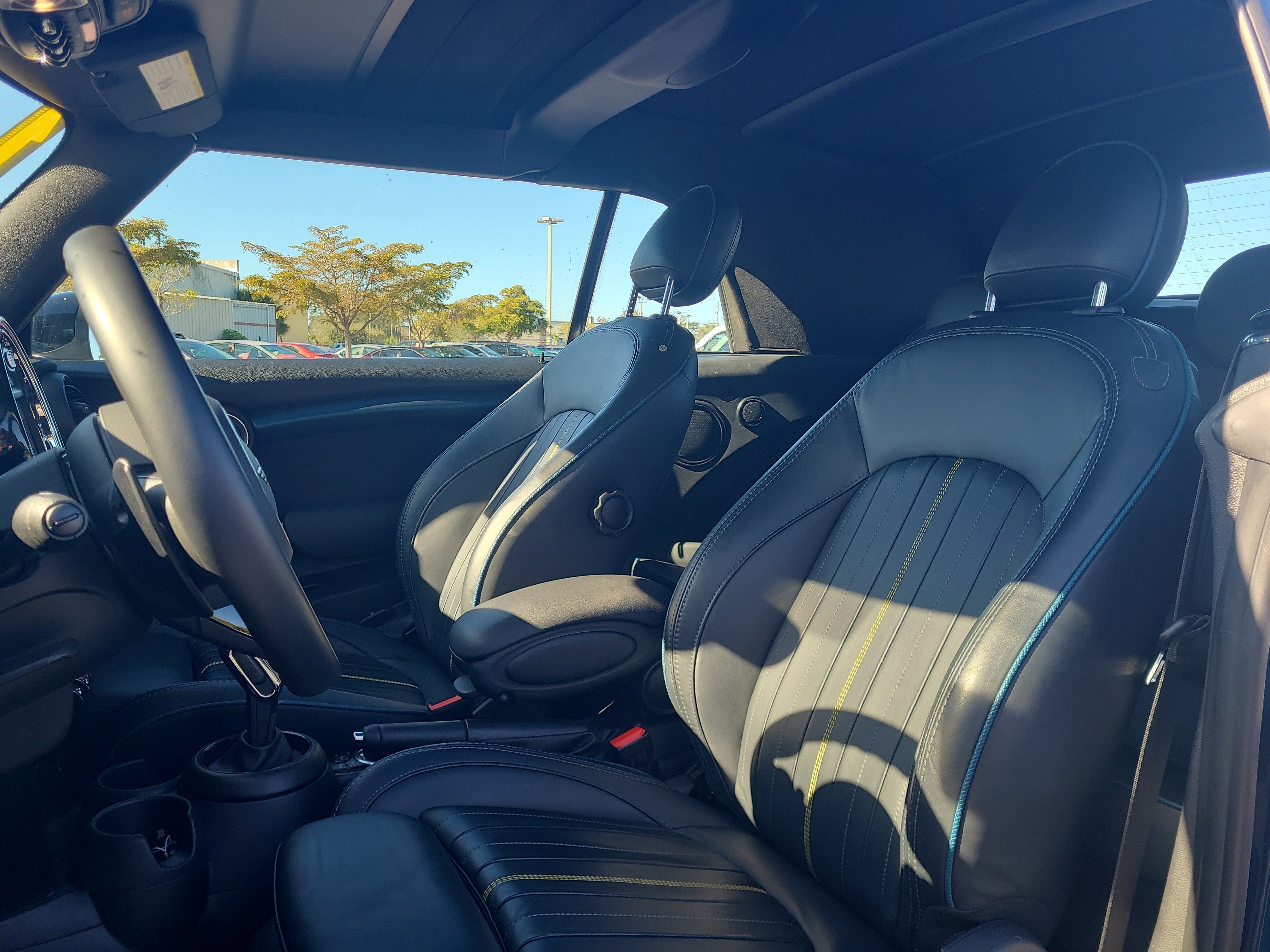 2011 MINI Hardtop 2 Door Cooper