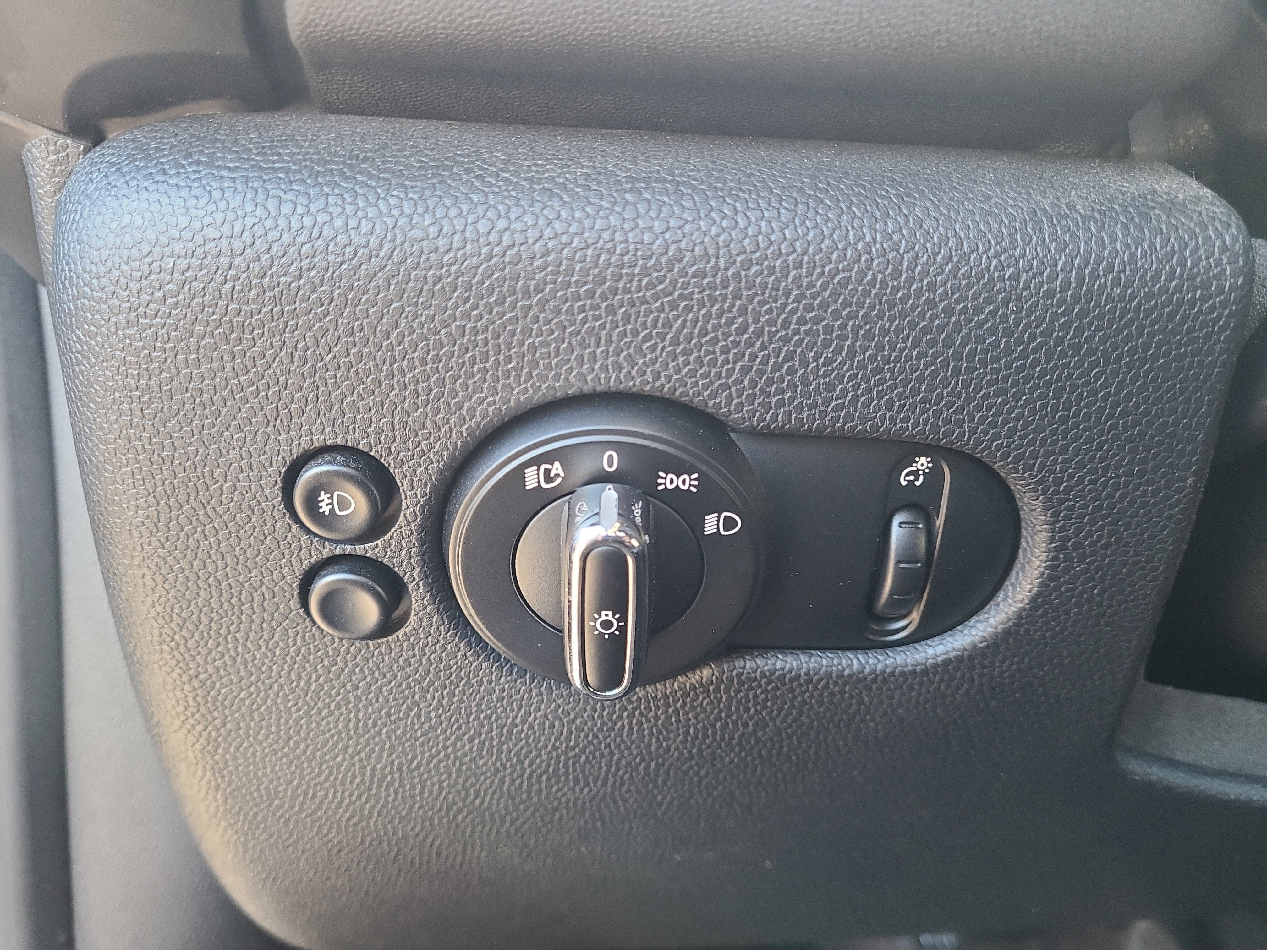 2011 MINI Hardtop 2 Door Cooper