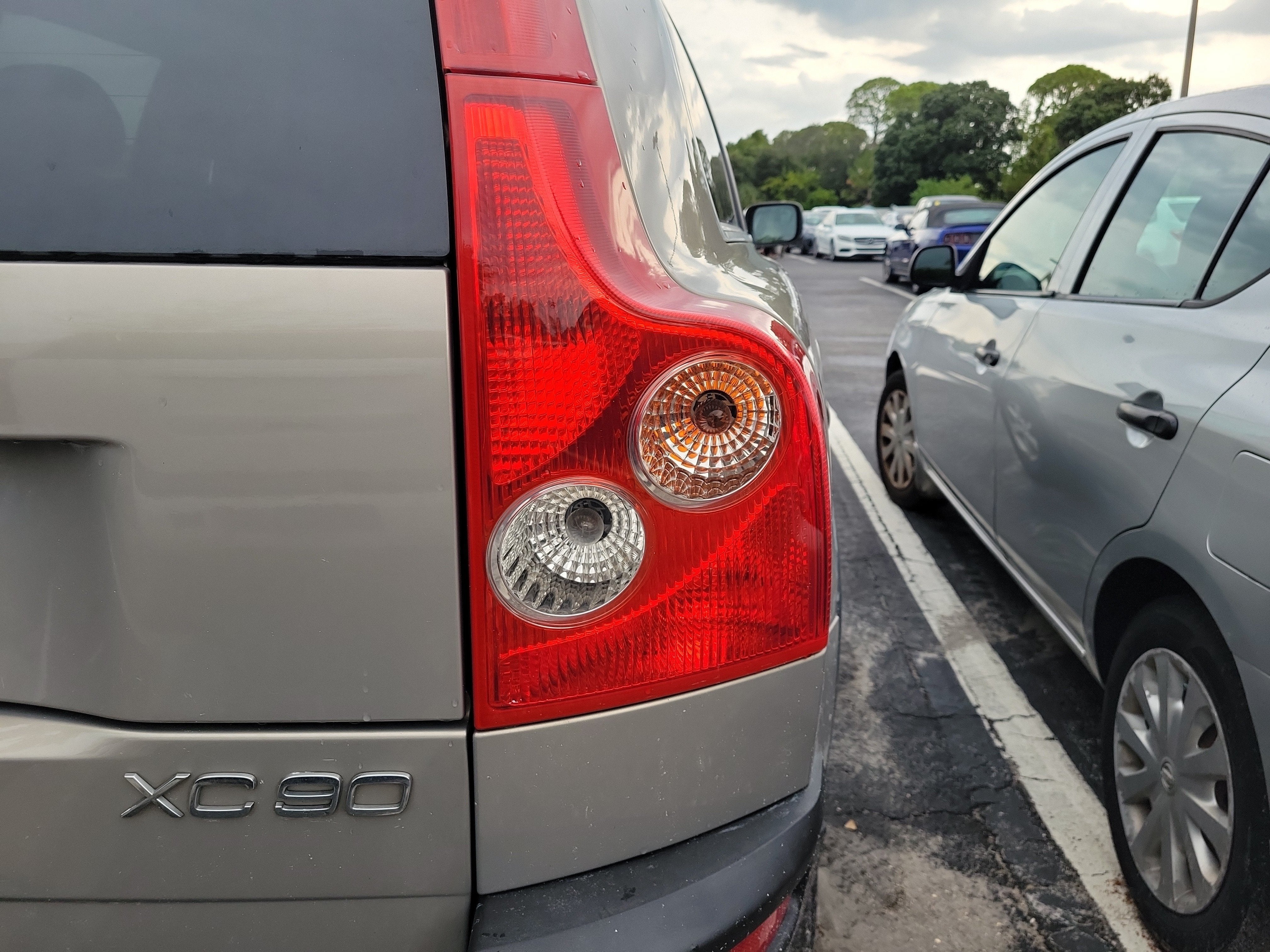 2004 Volvo XC90 2.5T
