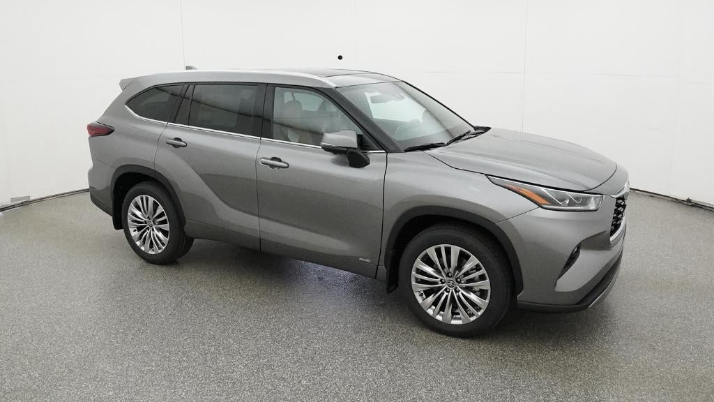 2026 Toyota Highlander Hybrid Platinum
