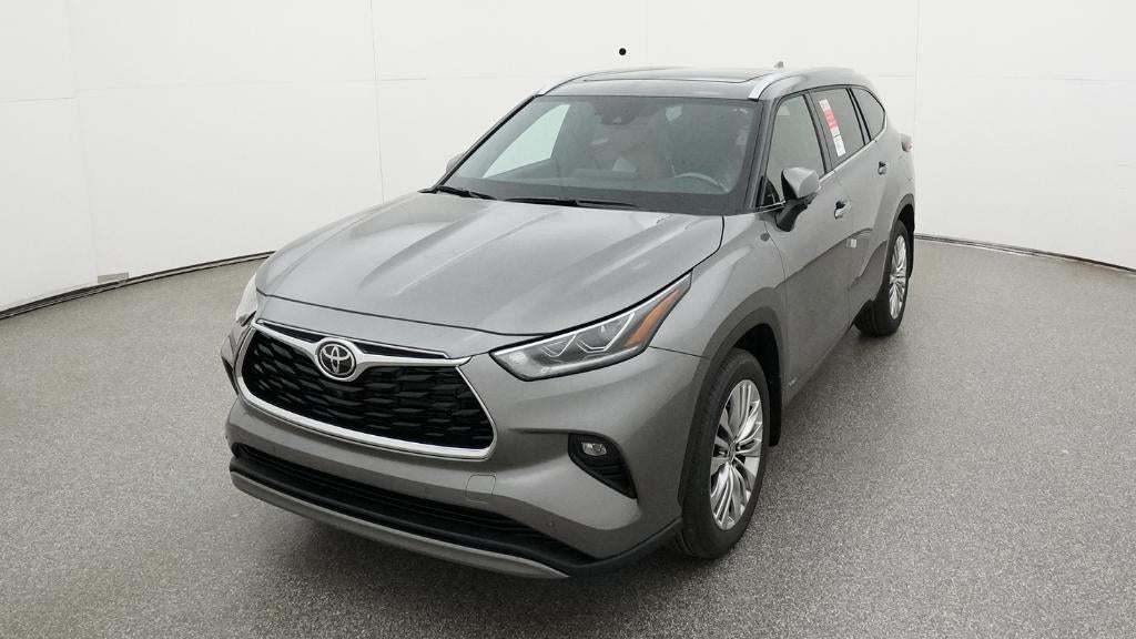 2026 Toyota Highlander Hybrid Platinum