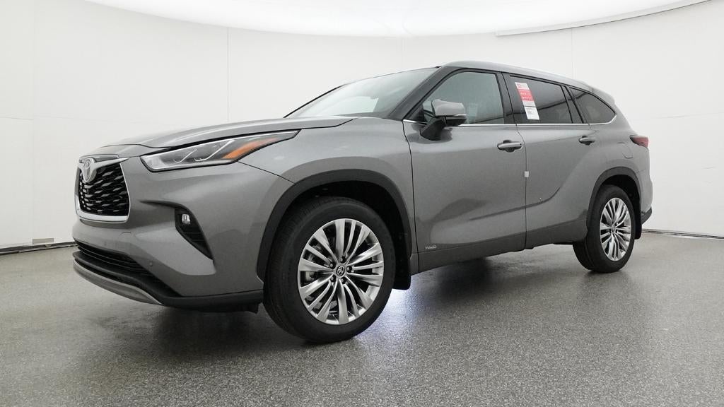 2026 Toyota Highlander Hybrid Platinum