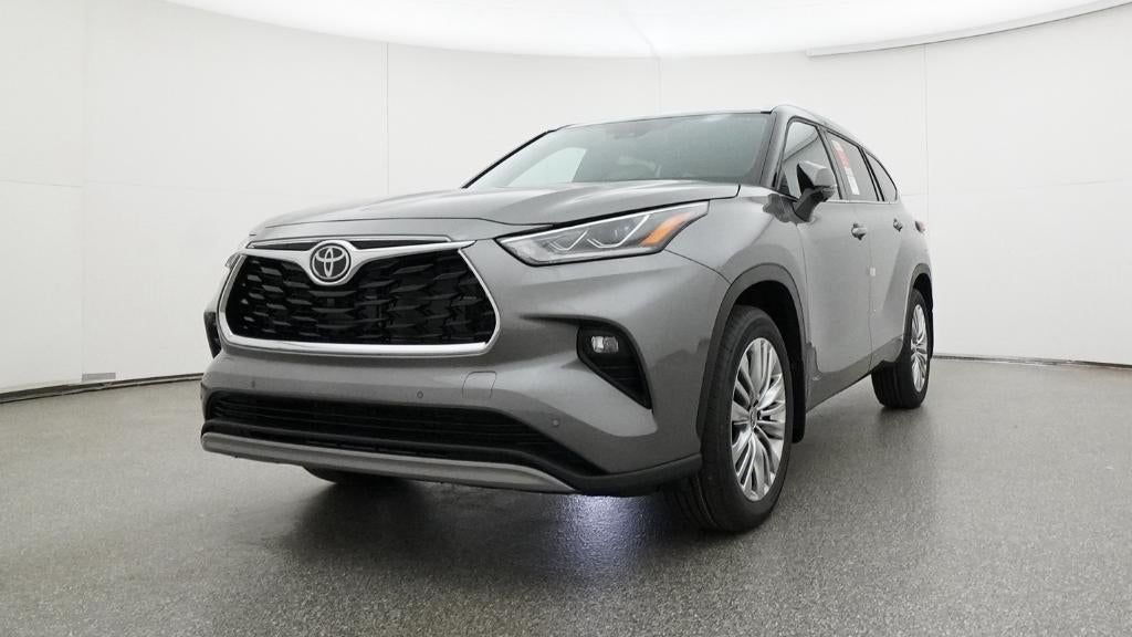 2026 Toyota Highlander Hybrid Platinum