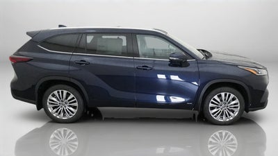 2026 Toyota Highlander Hybrid Platinum