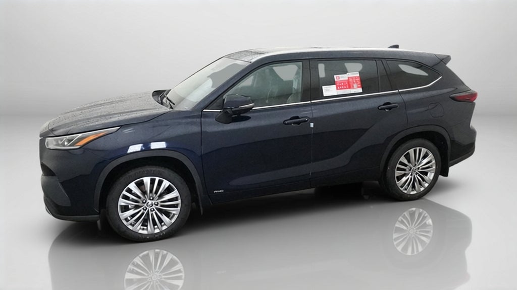 2026 Toyota Highlander Hybrid Platinum