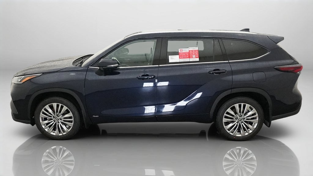 2026 Toyota Highlander Hybrid Platinum