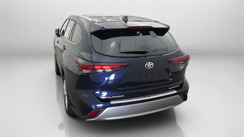 2026 Toyota Highlander Hybrid Platinum