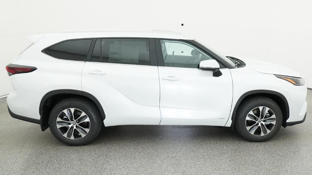 2026 Toyota Highlander Hybrid XLE