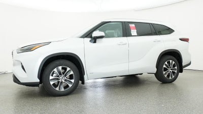 2026 Toyota Highlander Hybrid XLE
