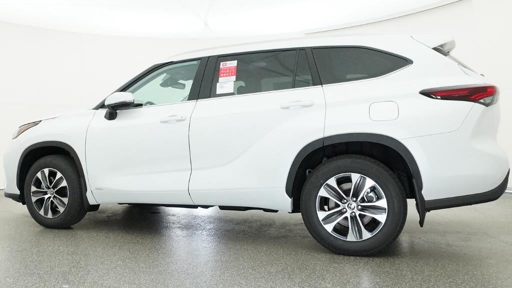 2026 Toyota Highlander Hybrid XLE