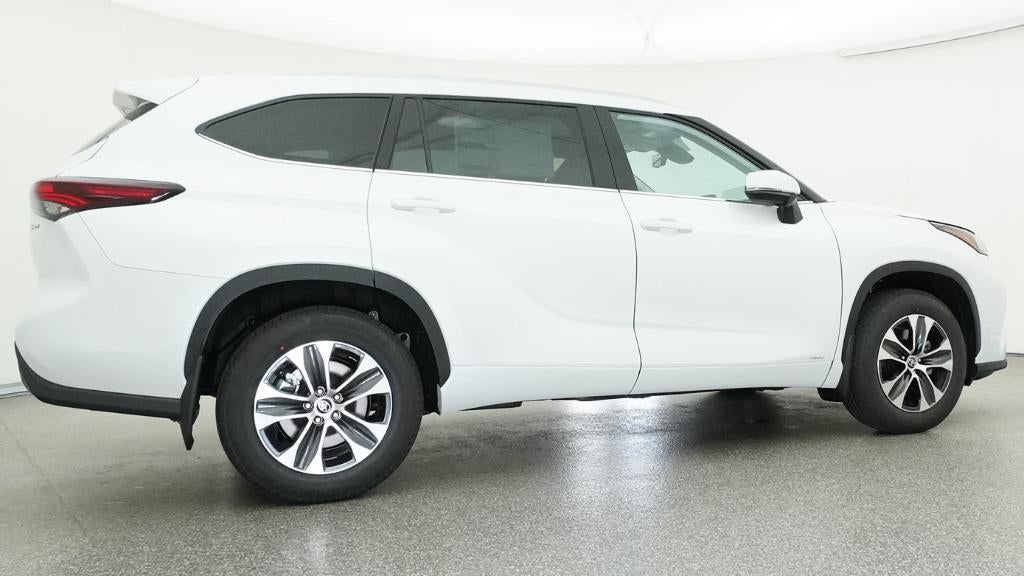 2026 Toyota Highlander Hybrid XLE