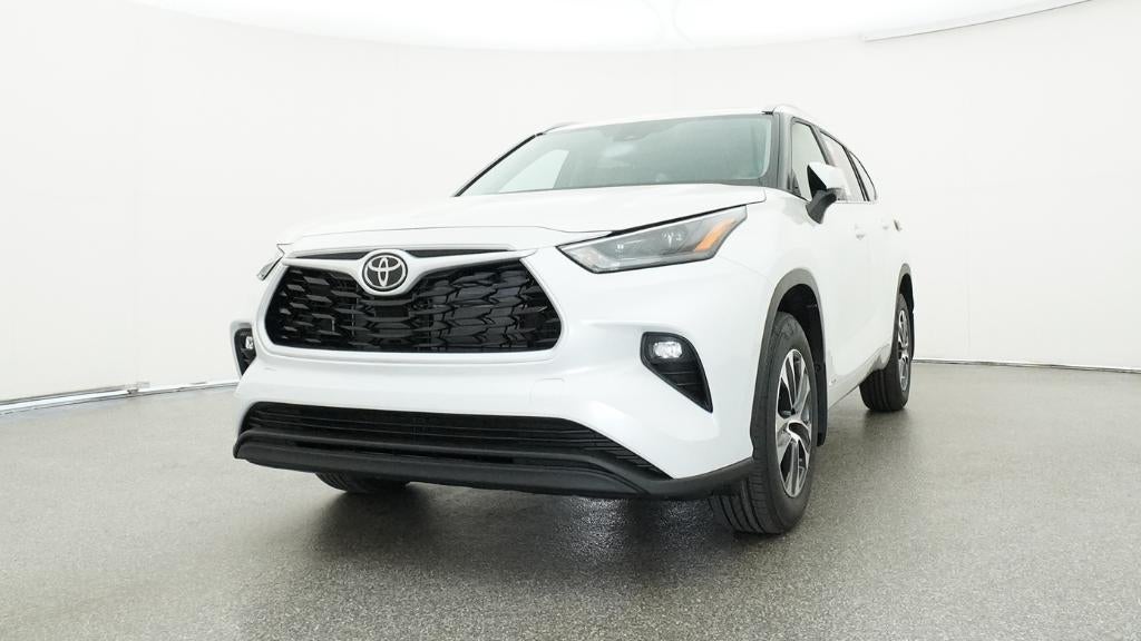 2026 Toyota Highlander Hybrid XLE