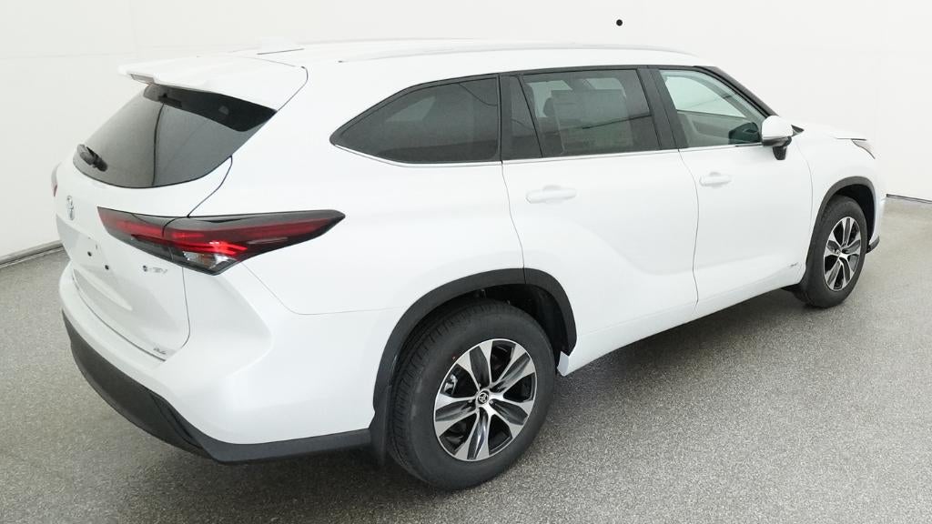 2026 Toyota Highlander Hybrid XLE