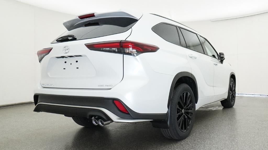 2026 Toyota Highlander XSE