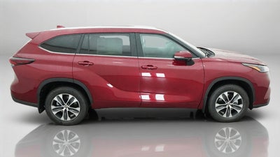 2026 Toyota Highlander XLE