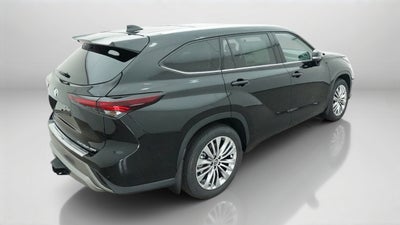 2026 Toyota Highlander Platinum