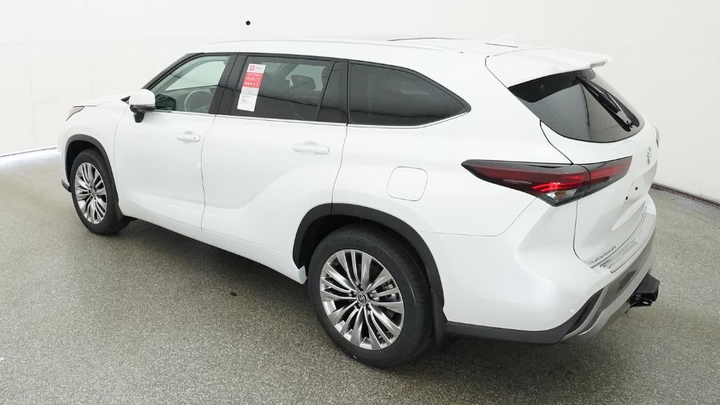 2026 Toyota Highlander Platinum