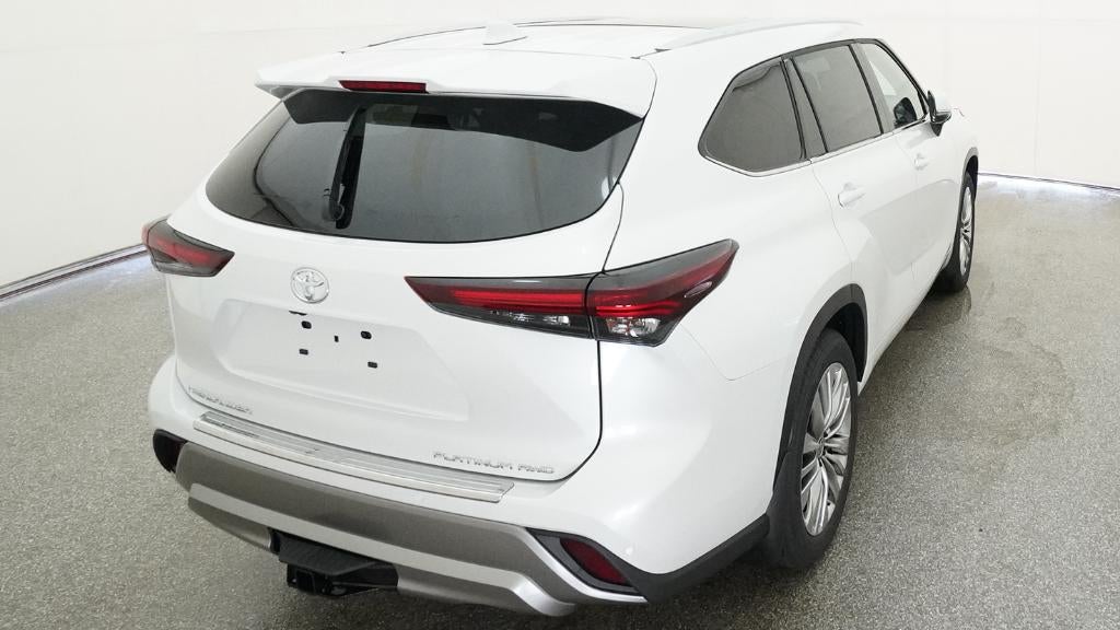 2026 Toyota Highlander Platinum