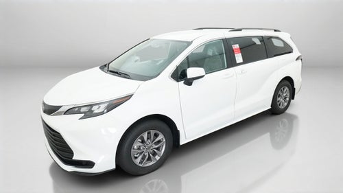 2026 Toyota Sienna LE