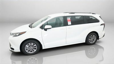 2026 Toyota Sienna LE