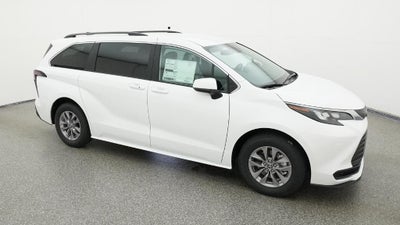 2026 Toyota Sienna LE
