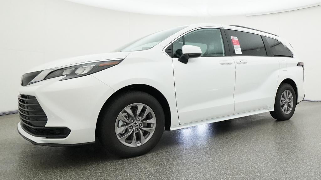 2026 Toyota Sienna LE