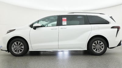 2026 Toyota Sienna LE
