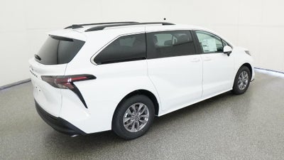 2026 Toyota Sienna LE
