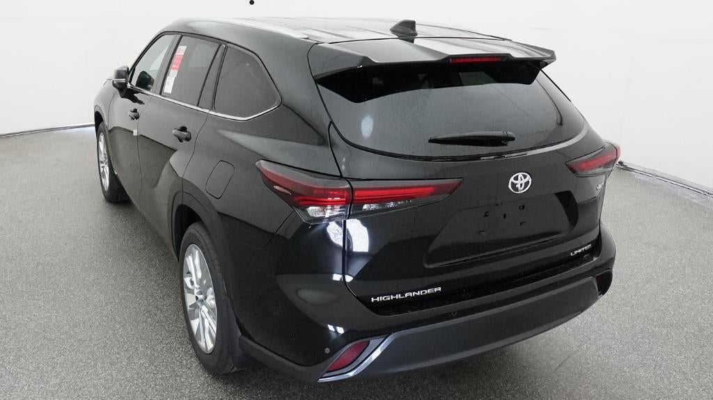2026 Toyota Highlander Hybrid Limited