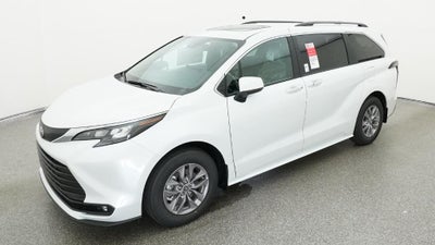 2026 Toyota Sienna XLE