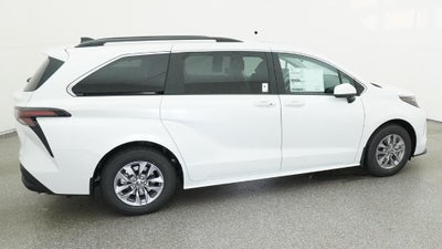 2026 Toyota Sienna XLE