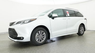 2026 Toyota Sienna XLE