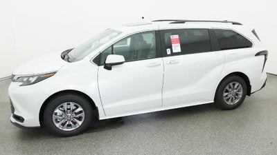 2026 Toyota Sienna XLE