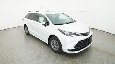2026 Toyota Sienna XLE