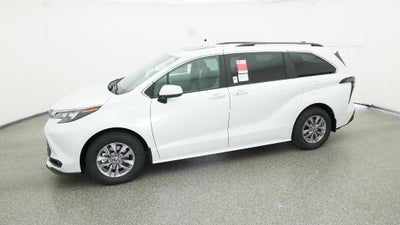 2026 Toyota Sienna XLE