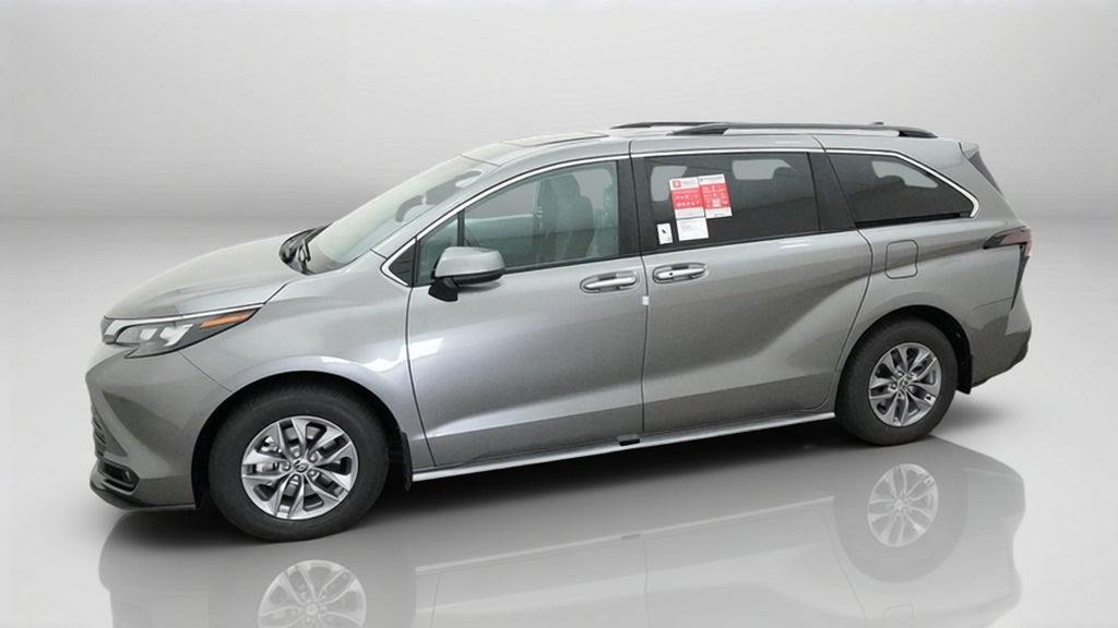 2026 Toyota Sienna XLE