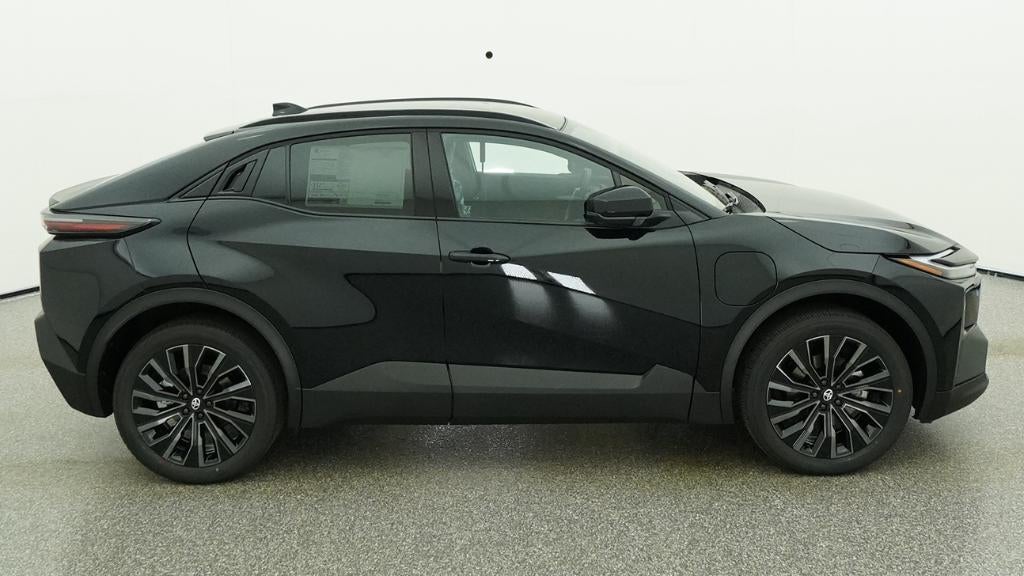 2026 Toyota C-HR XSE